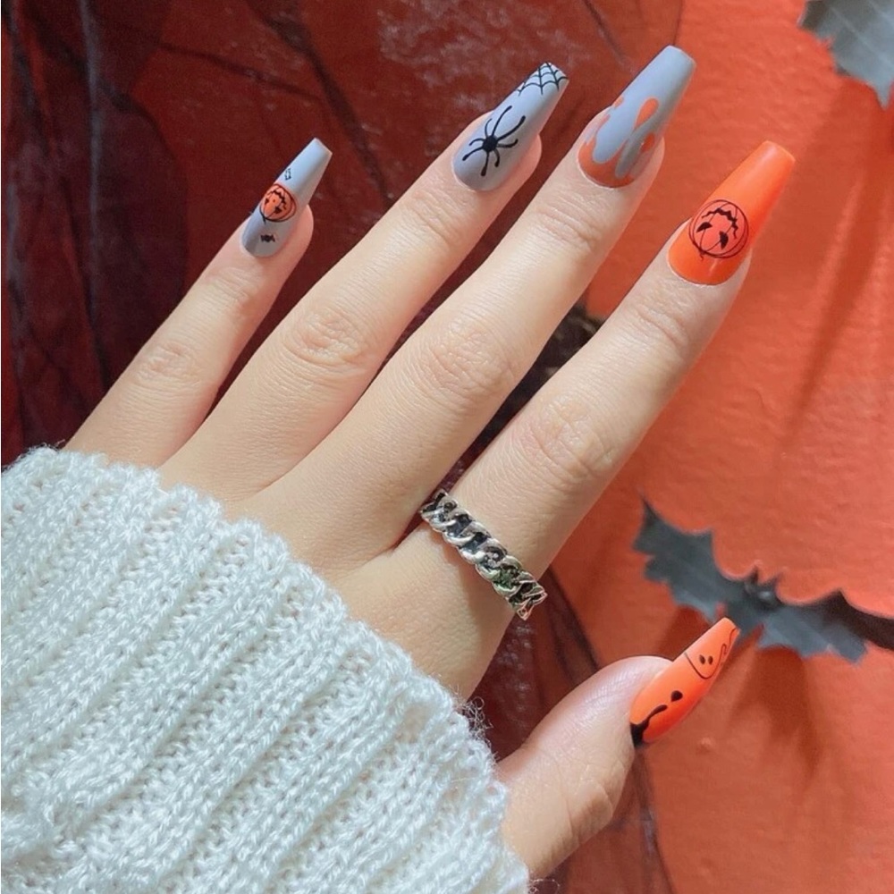 Halloween coffin shaped press-on nails
